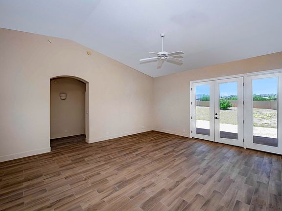5th image of 14016 N El Pueblo Blvd