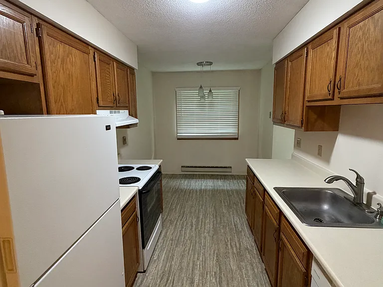 845-847 Lime Hollow Rd #2 — Photo 4