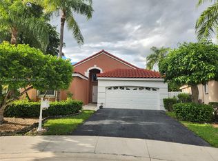 282 Bridgeton Rd, Weston, FL 33326