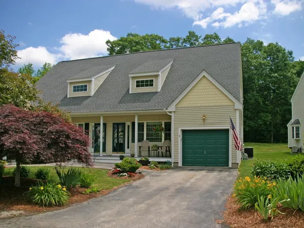 8 Royal Lane #22, Raymond, NH 03077