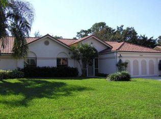 1404 Foxfire Ln, Naples, FL 34104