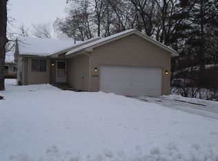 11409 Mississippi Dr N, Champlin, MN 55316