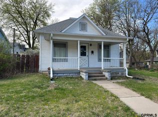 729 E 13th St, Crete, NE 68333