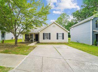 5222 Beam Lake Dr, Charlotte, NC 28216
