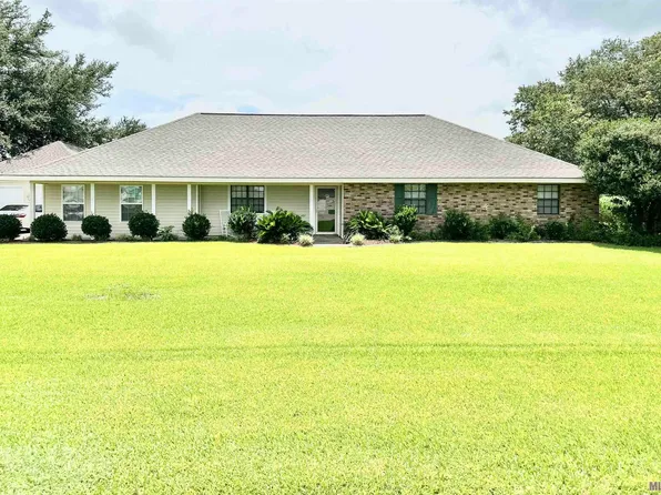 2720 S Bank Ln, Vacherie, LA 70090