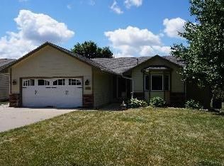 7154 NW Beaver Dr, Johnston, IA 50131