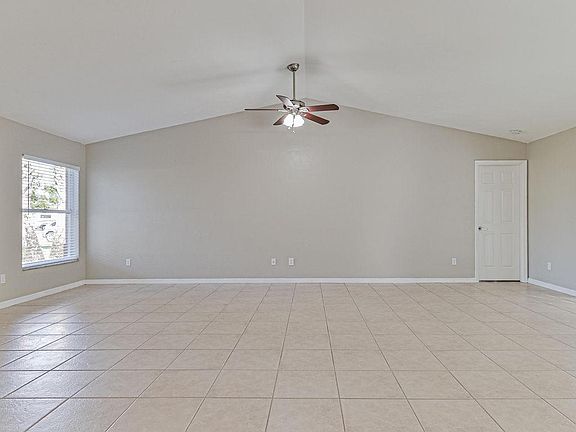 4th image of 5436 Dubois Ave