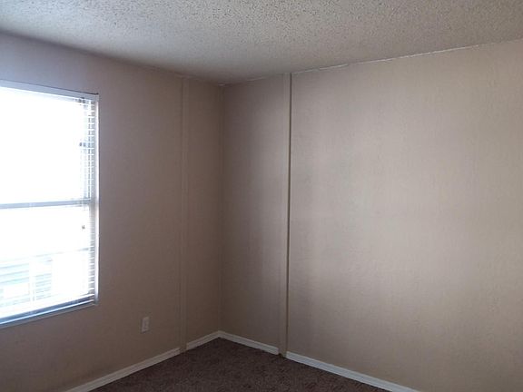 2nd image of 1109 NW Lincoln Ave