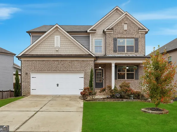 246 Round Pond Dr, Lilburn, GA 30047