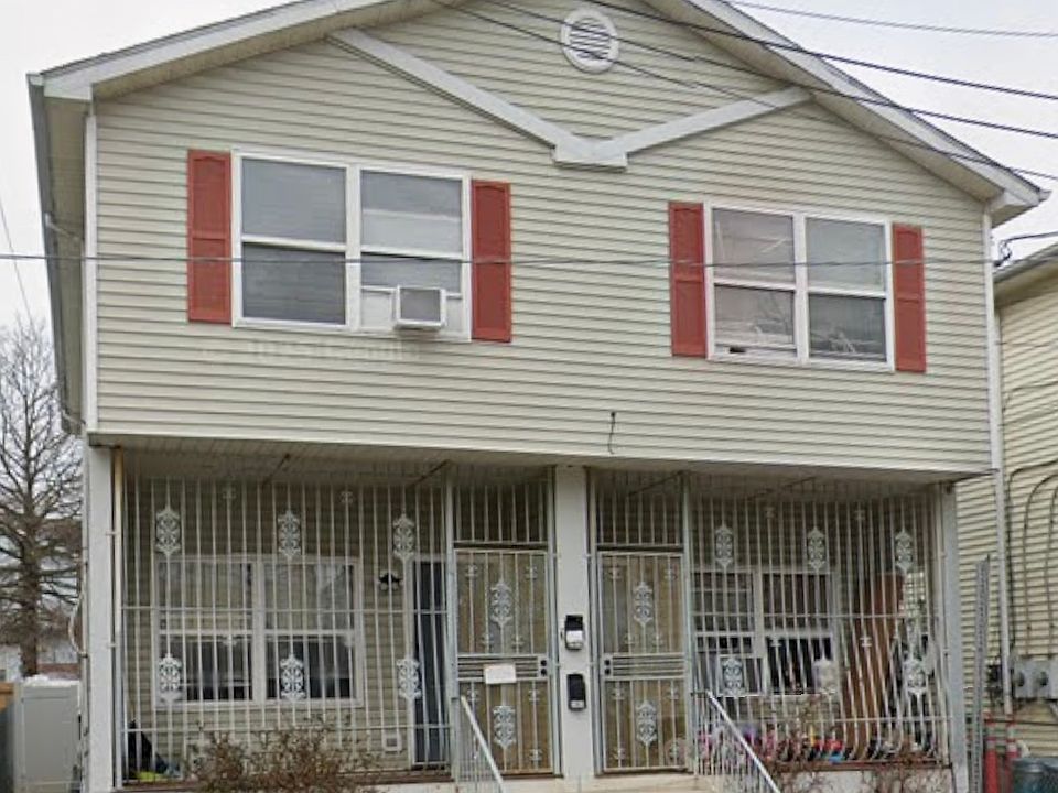 1st image of 287 Hunterdon St