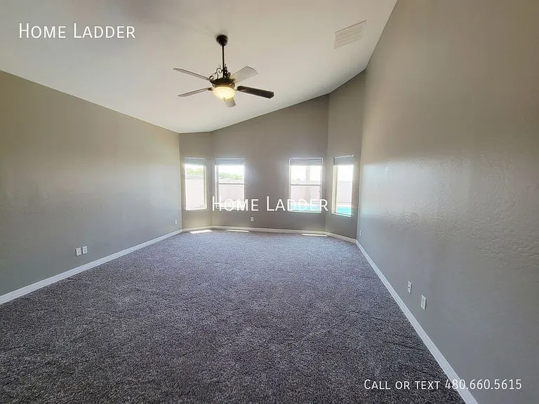 9030 S 10th Dr — Photo 15