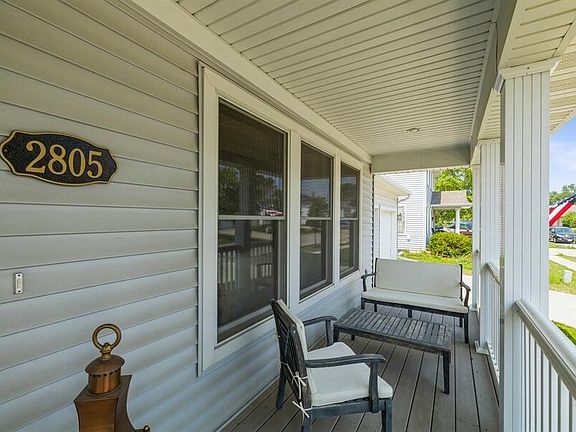 2nd image of 2805 Somerset Dr
