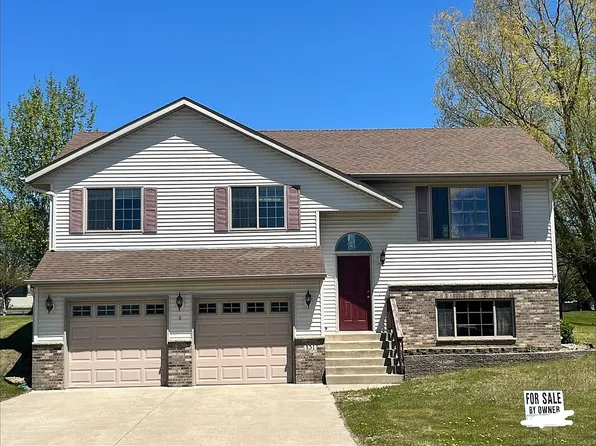 131 Golf View Dr, Albany, MN 56307