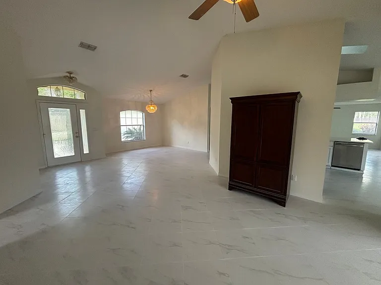 11435 SW 140th Ave — Photo 7