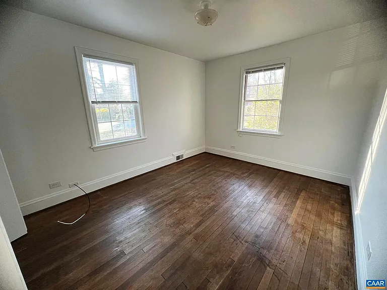 1545 Rugby Ave — Photo 17