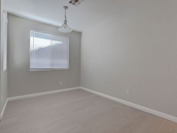 5th image of 9129 Drifting Bay St