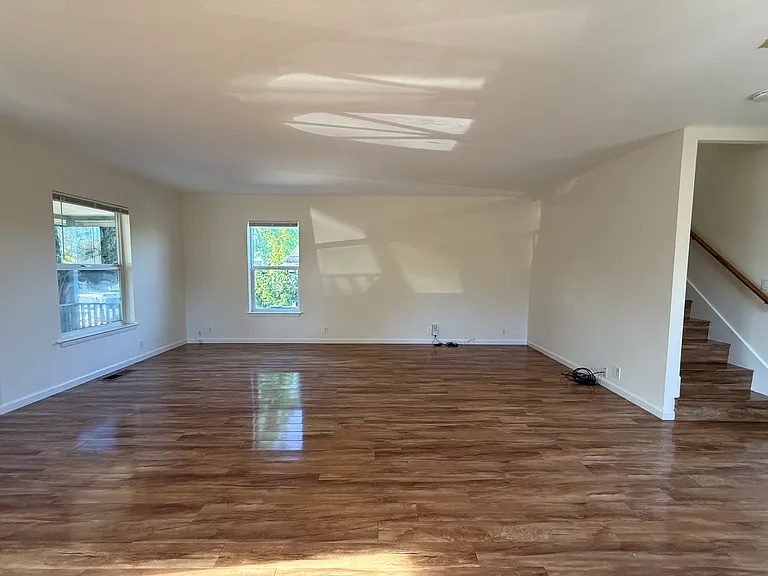 102 Brooklyn Ave — Photo 12