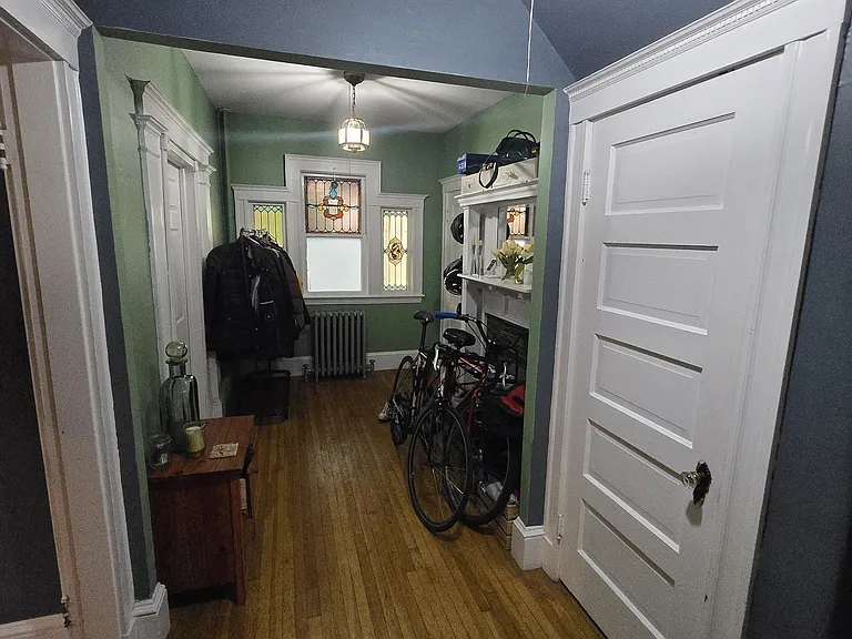 986 Broadway #1 — Photo 8