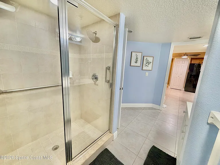 551 Casa Bella Dr #204 — Photo 37