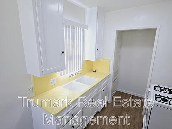 4th image of 650 W Wilson Ave APT H