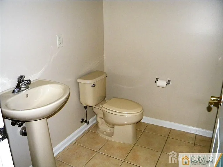 106 Sayreville Blvd S — Photo 10