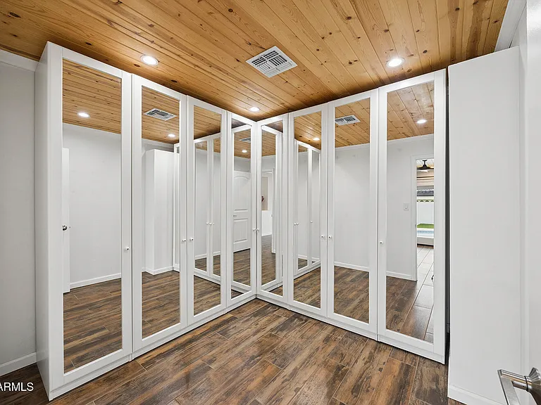 14436 N Coral Gables Dr — Photo 46