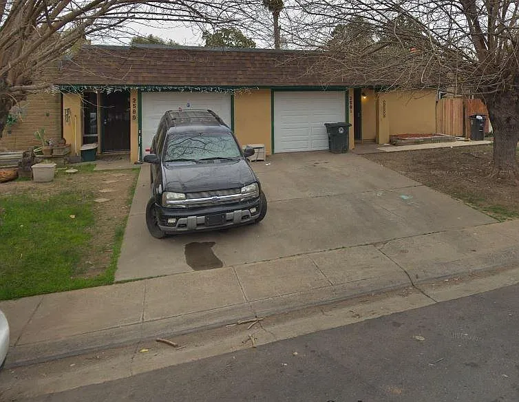 2589 Capitales Dr photo 1