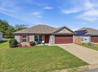 8 Harvest Ln, Conway, AR 72032