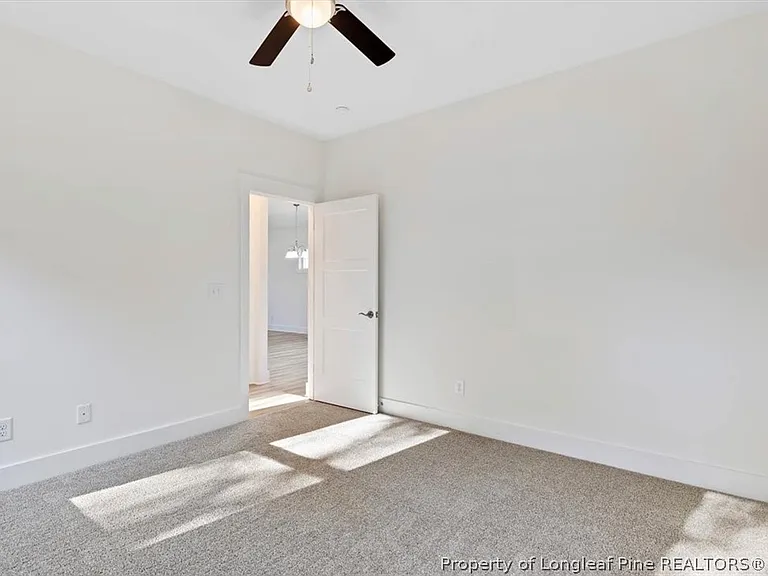 601 E Bay St — Photo 14
