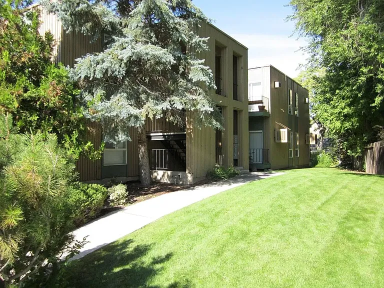 172 W Clinton Ave #105 — Photo 14