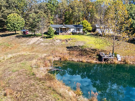 2nd image of 385 Kristin Dr