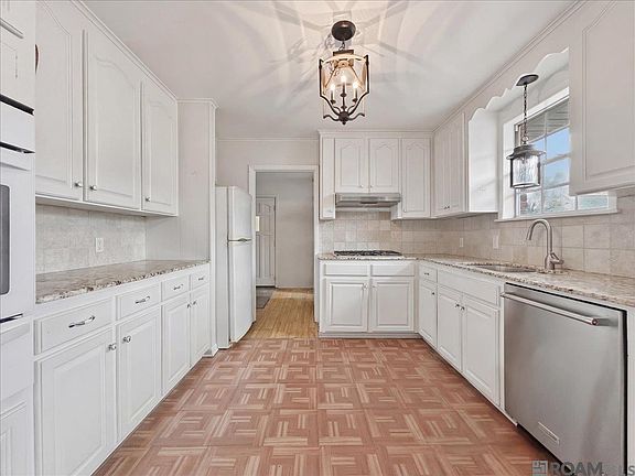 2nd image of 1848 Shawn Dr