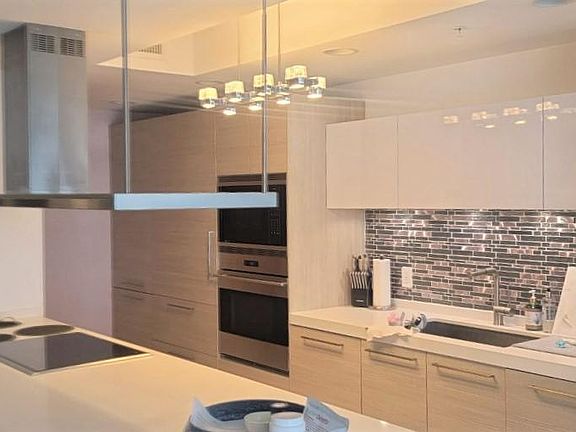 5th image of 17301 Biscayne Blvd APT 1706