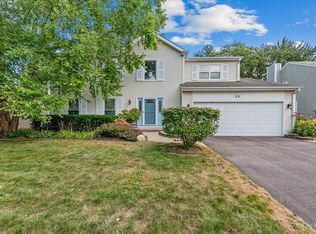 59 Jefferson Ln, Cary, IL 60013