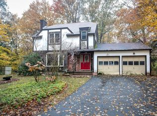 36 Patriots Path, Russell, MA 01071