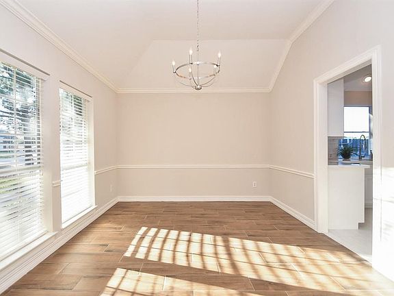 5th image of 2923 Marble Falls Drive