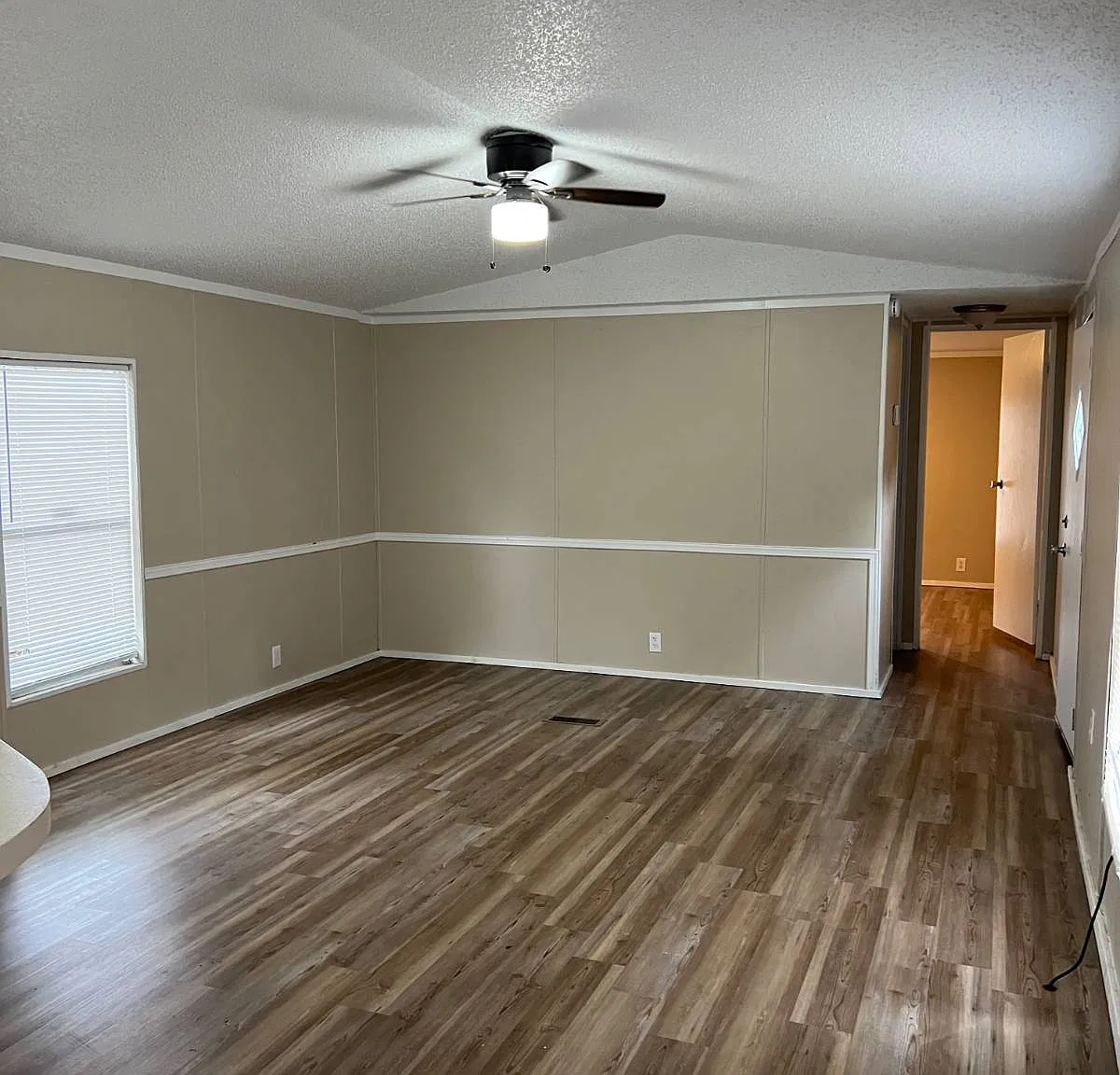 2 bed, 2.0 bath, $1,000 — Photo 1