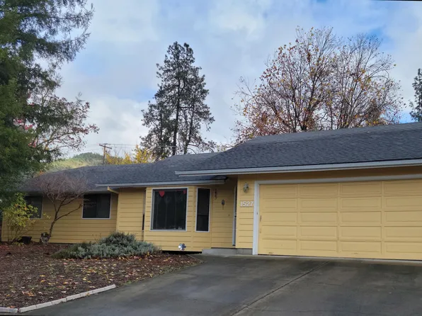 1527 NW Thompson Way, Grants Pass, OR 97526