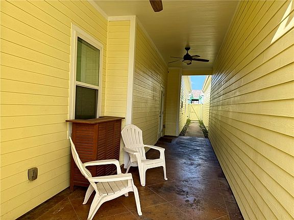 4th image of 2212 State Highway 361 Unit 221