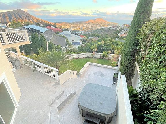 2nd image of 1065 Kalihiwai Pl