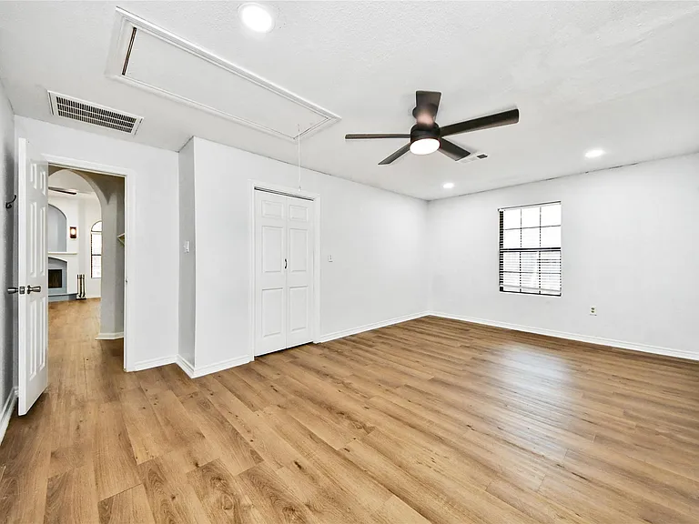 1419 Hudgens Ave — Photo 29