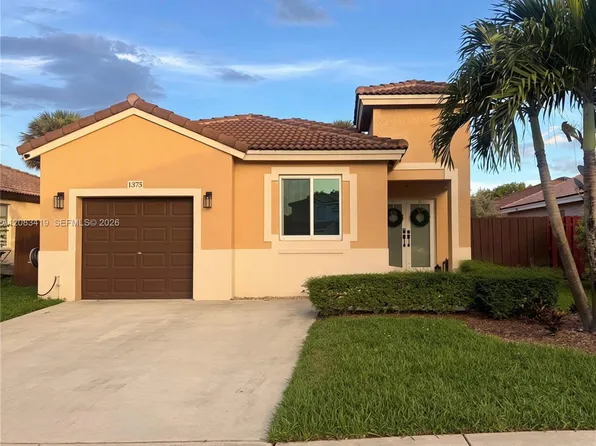 1375 SW 105th Ave, Pembroke Pines, FL 33025