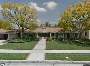 17631 Corinthian Dr, Encino, CA 91316