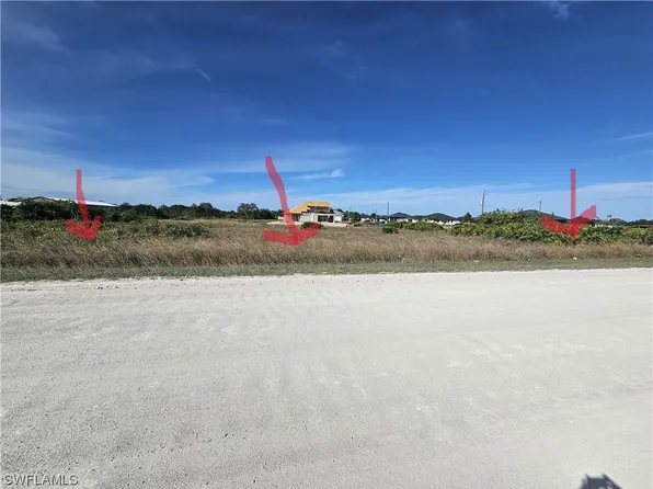 7727 16th Pl, Labelle, FL 33935