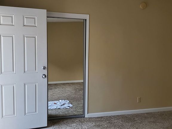 4th image of 22027 S Vermont Ave #29