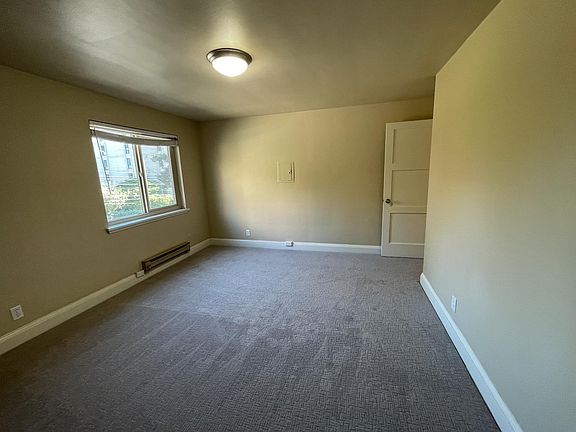 3rd image of 1205 Queen Anne Ave N APT 201