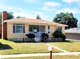 1217 Cumberland St, Colorado Springs, CO