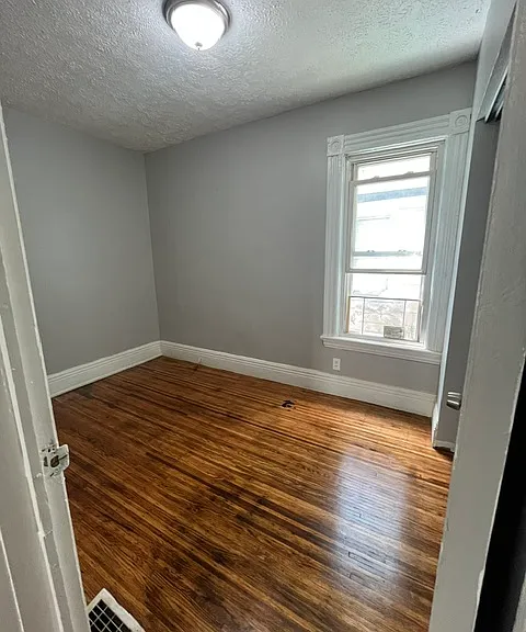 56 Cady St — Photo 5
