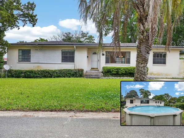 1241 Lorento St, Jacksonville, FL 32211