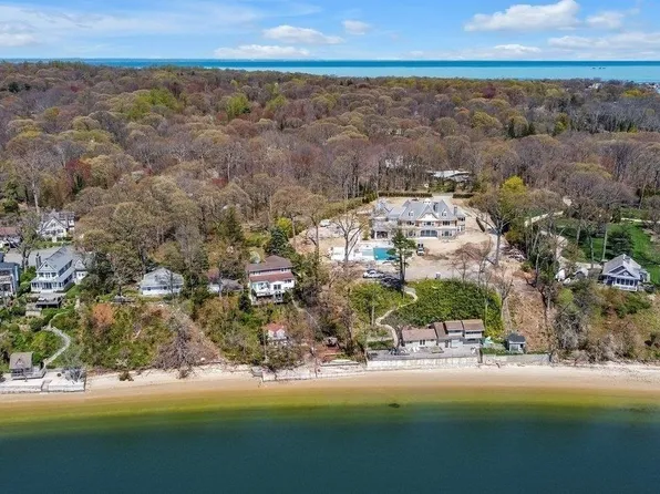 110 Old Winkle Point Road, Northport, NY 11768